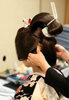 写真: 花嫁の髪結い