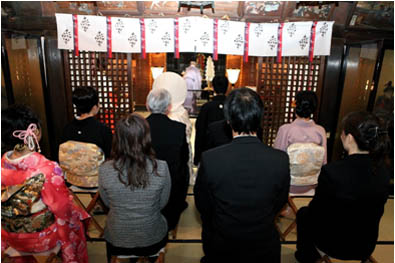 写真: 戸越八幡神社での神前挙式の様子1