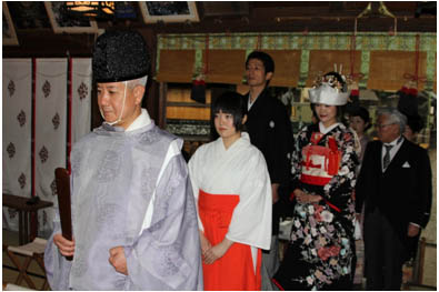 写真: 戸越八幡神社での神前挙式の様子3